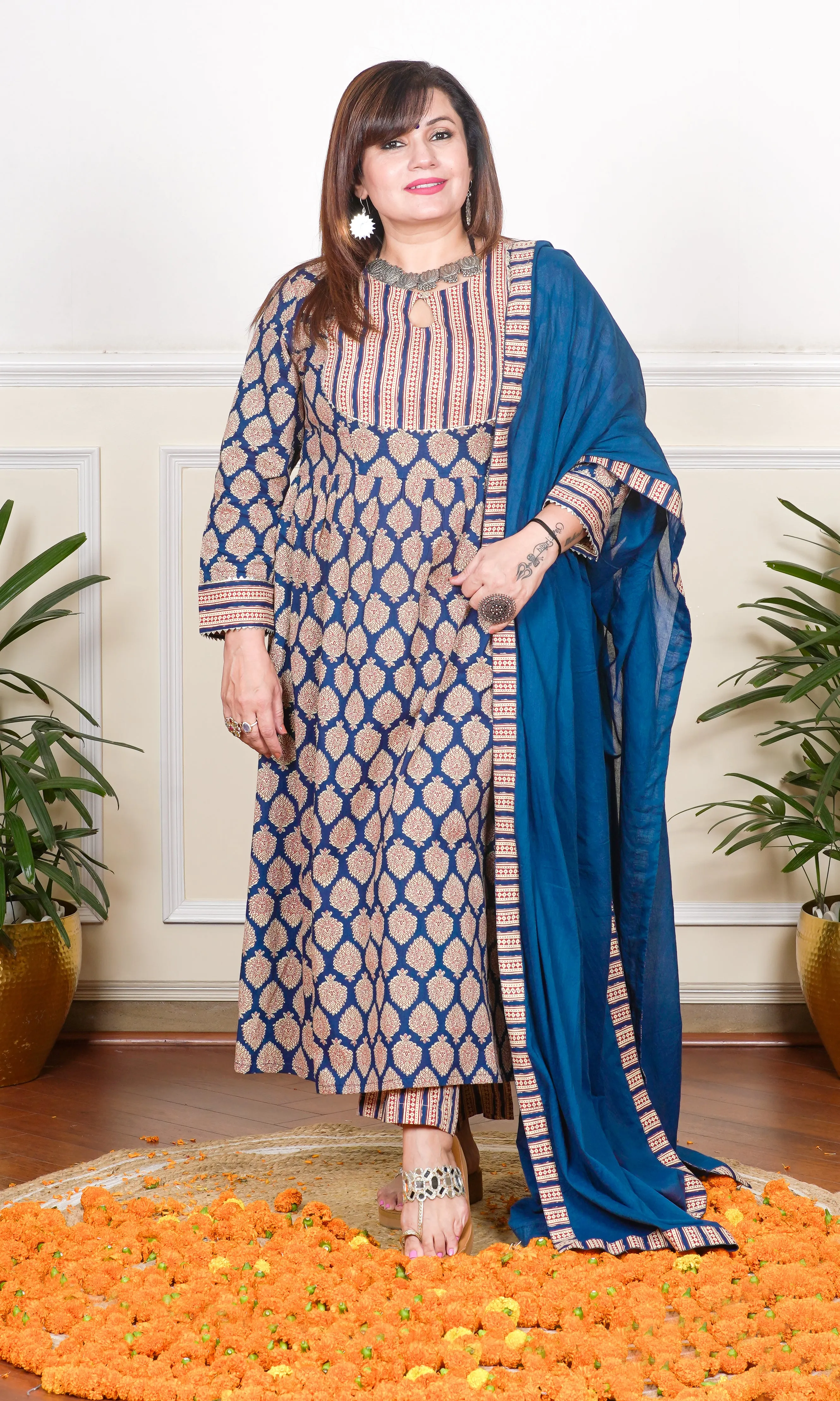 BLUE JAIPUR PRINT WITH GOTA DETAILING KURTA WITH PANTS AND DUPATTA.