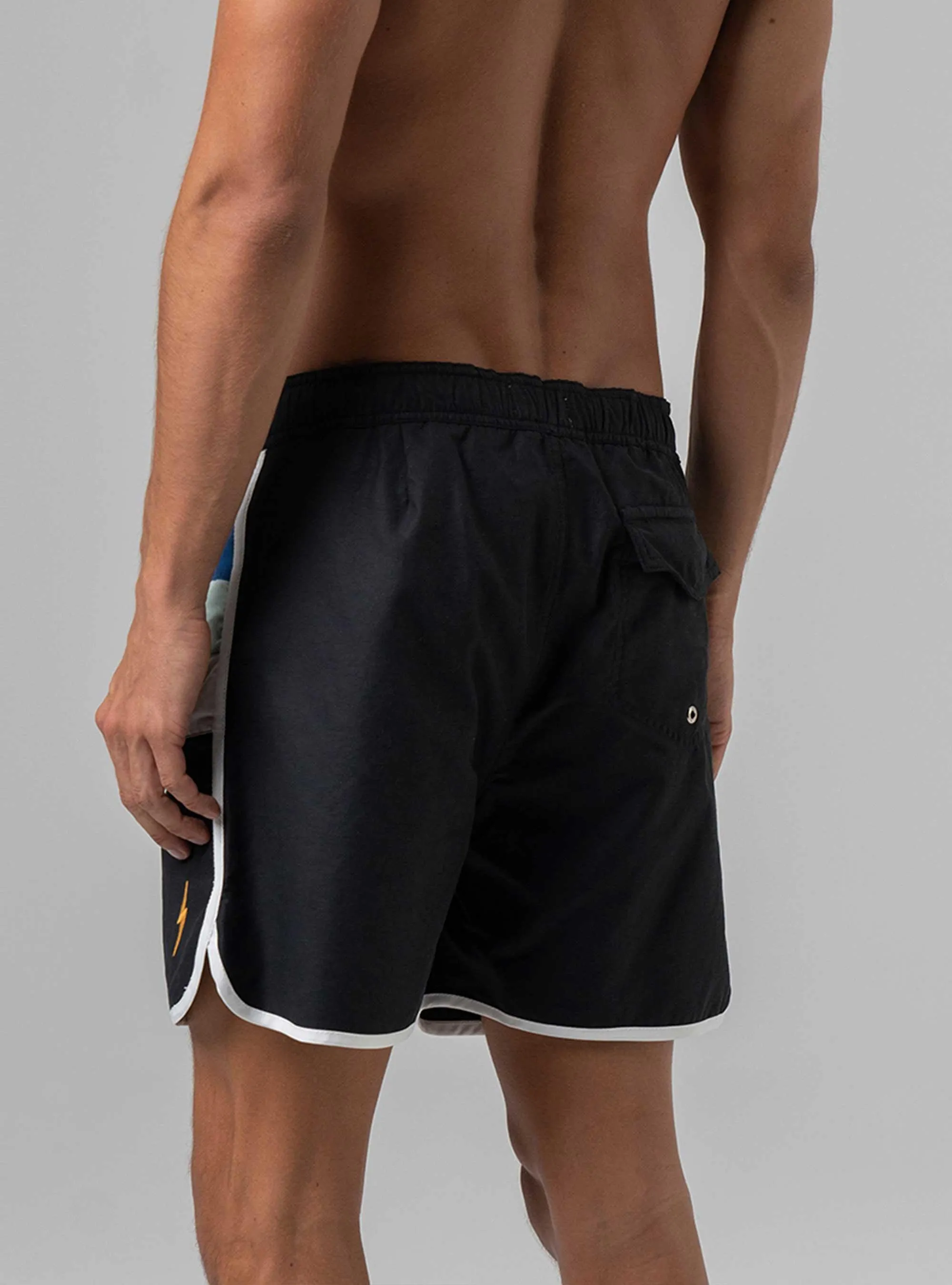 BOARDSHORTS WITH COLOR BLOCK